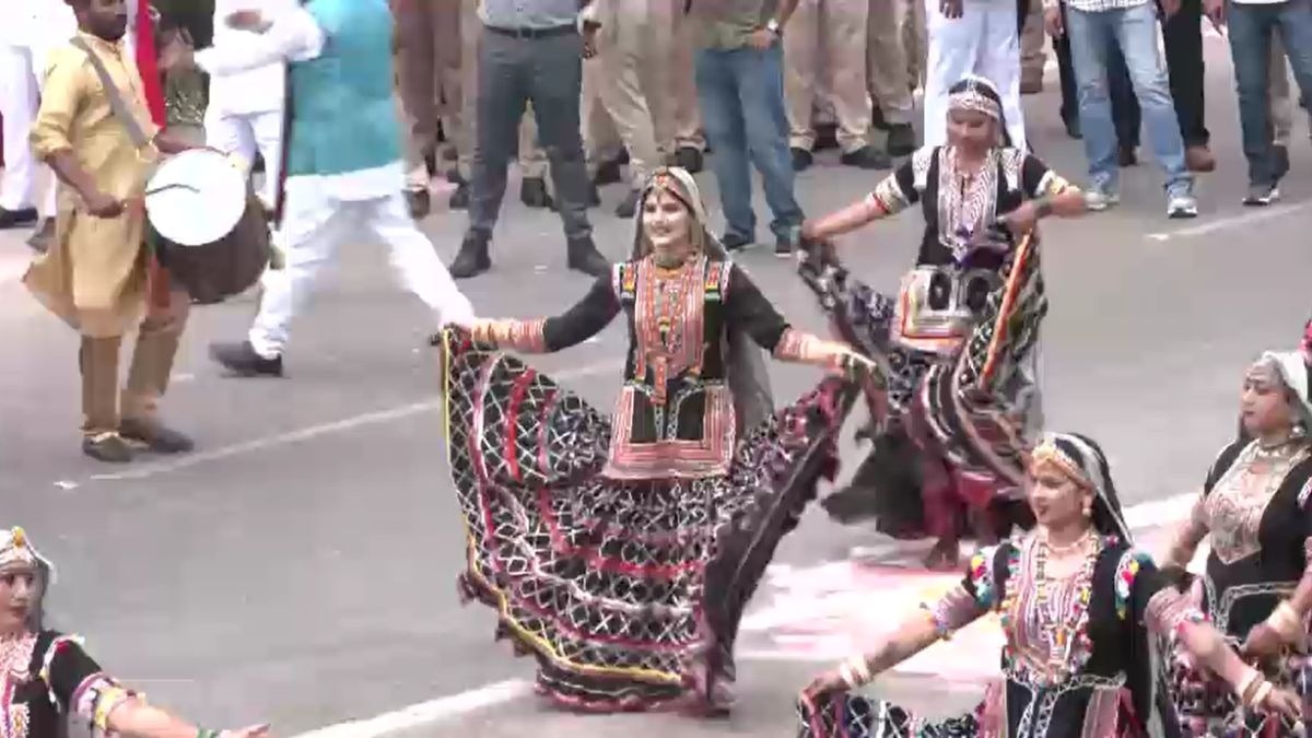 करीब 175 लोक कलाकारों ने दी प्रस्तुति. (Photo: Screengrab)