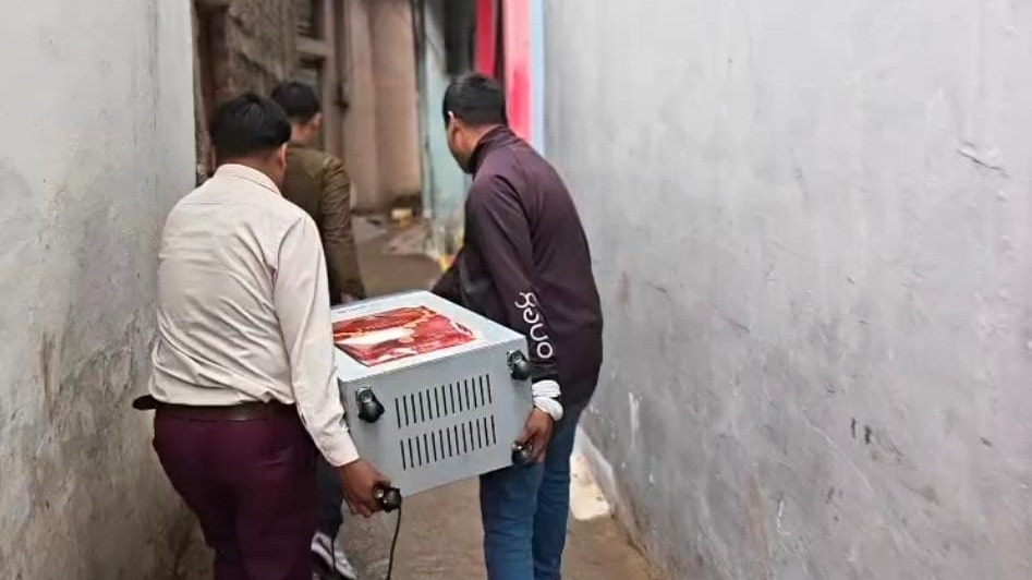 रकम के स्त्रोत का पता लगाने में जुटी पुलिस. (Photo: ITG)