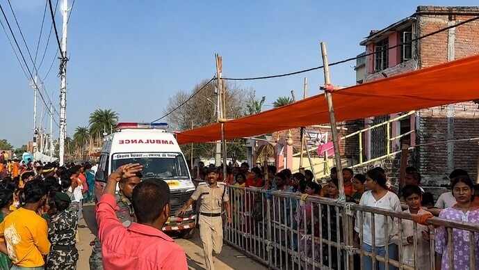 लखीसराय के अशोक धाम मंदिर में भगदड़. (photo: ITG)