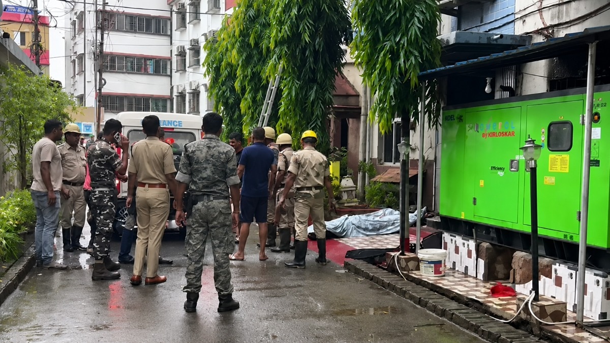 स्थानीय लोगों को आशंका है कि मृतकों की संख्या और बढ़ सकती है. (Photo: ITG)