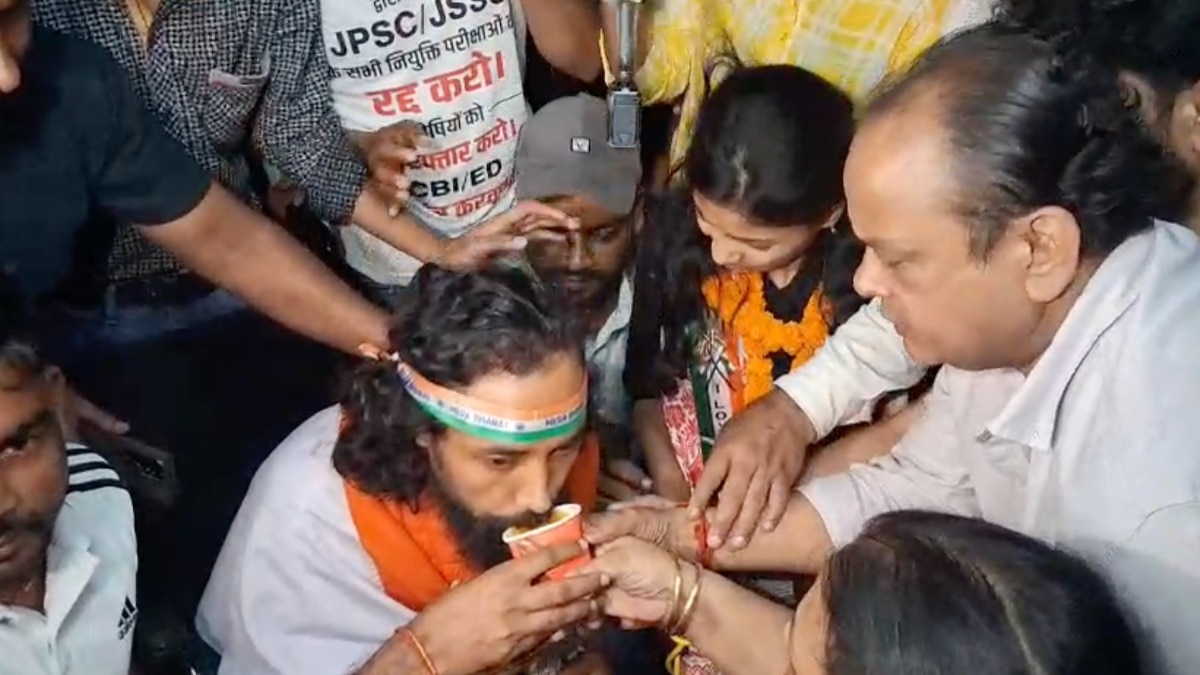 1. छात्र नेता देवेंद्र महतो बोले- ऐसा कानून बने कि किसी छात्र के साथ धोखा न हो (Photo: ITG)