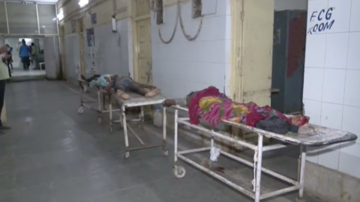 ग्वालियर में भीषण सड़क हादसा: ट्रक और लोडिंग वाहन की टक्कर में 8 मजदूरों की मौत