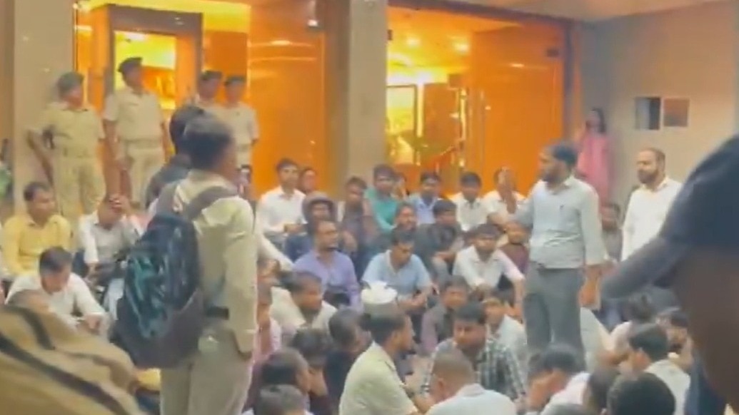 झारखंड सरकार के फैसले के खिलाफ प्रदर्शन करते छात्र. (photo: social Media)