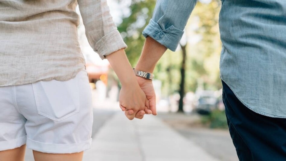 प्रेमी के साथ भागी नाबालिग. (Photo: Representational)
