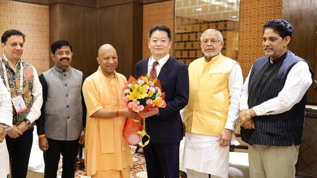 योगी आदित्यनाथ ने जापानी डेलिगेशन से मिलकर यूपी में निवेश करने के लिए न्योता दिया. (Photo- ITGD)