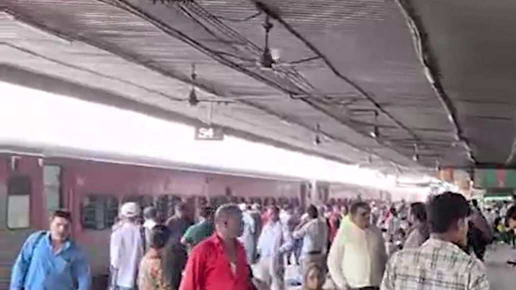 सूरत रेलवे स्टेशन