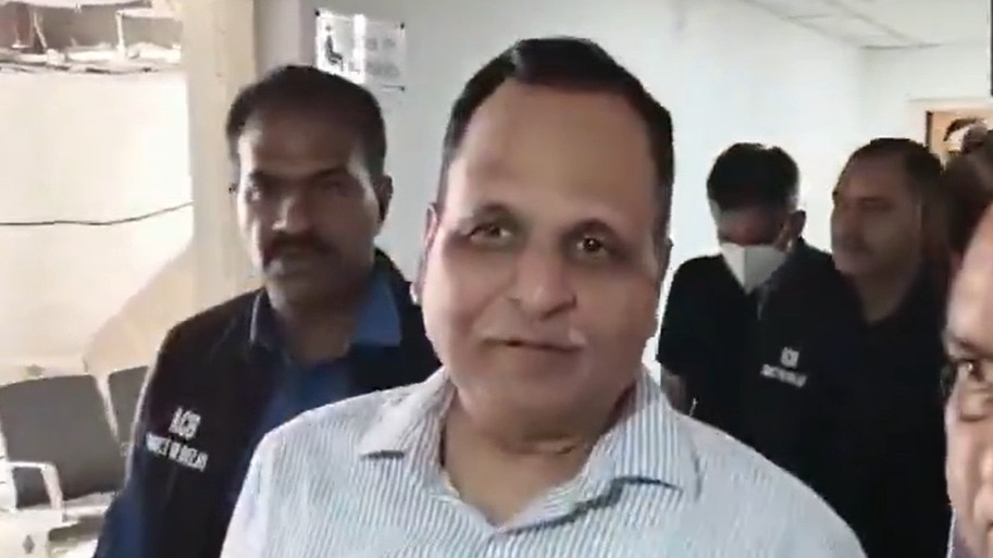 सत्येंद्र जैन गिरफ्तार. (photo: Social Media)