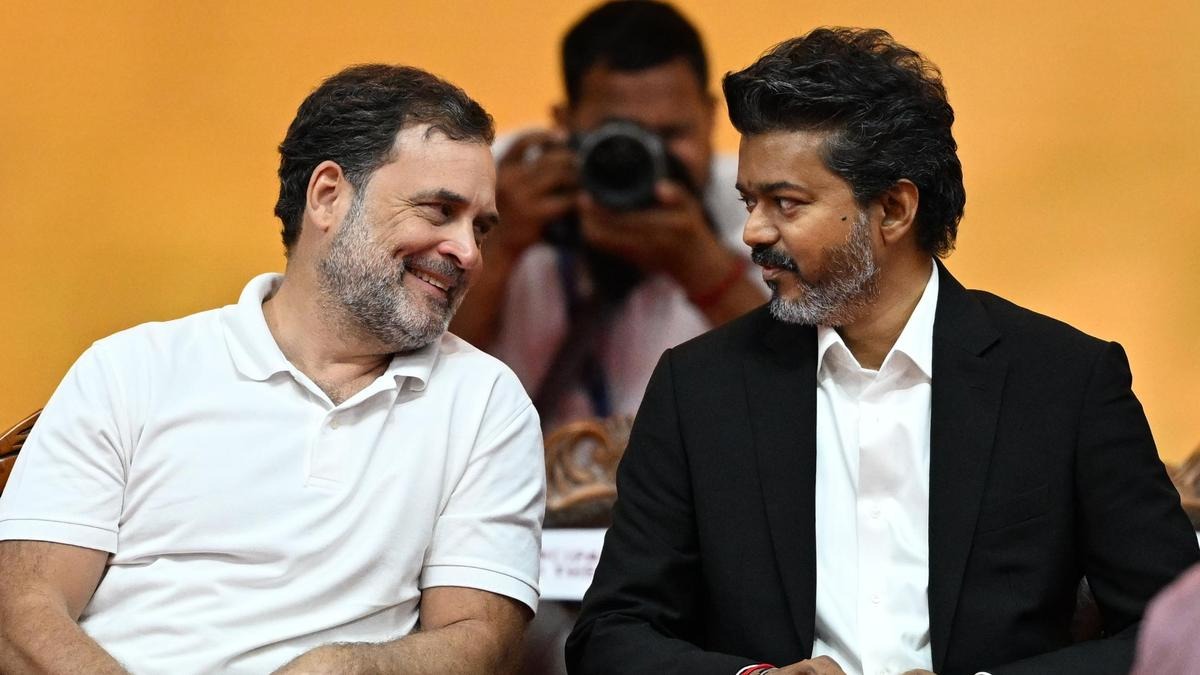 जब विपक्ष की रसोई में पहुंचा ‘कॉकरोच’!