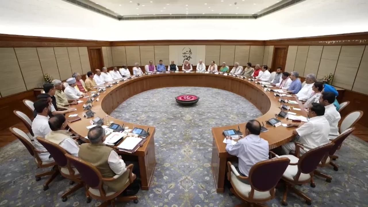 मोदी कैबिनेट ने लिए पांच बड़े फैसले, 13 हजार करोड़ के प्रोजेक्ट को मंजूरी