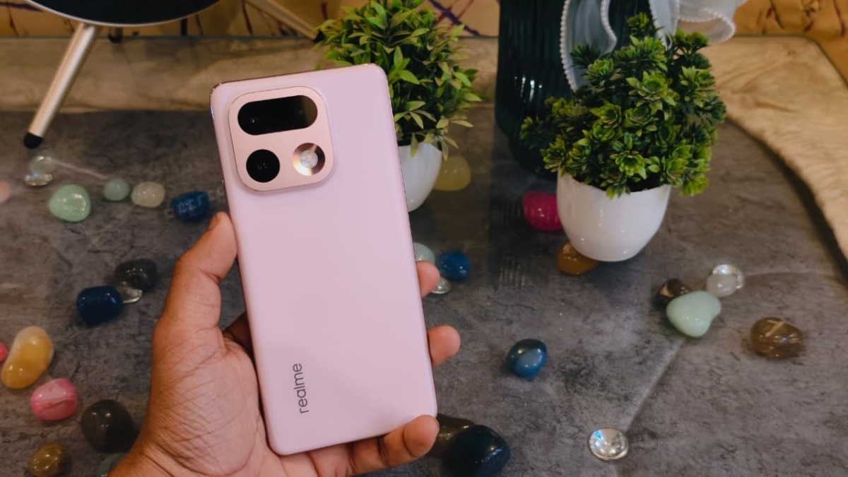 Realme ने महंगे किए फोन