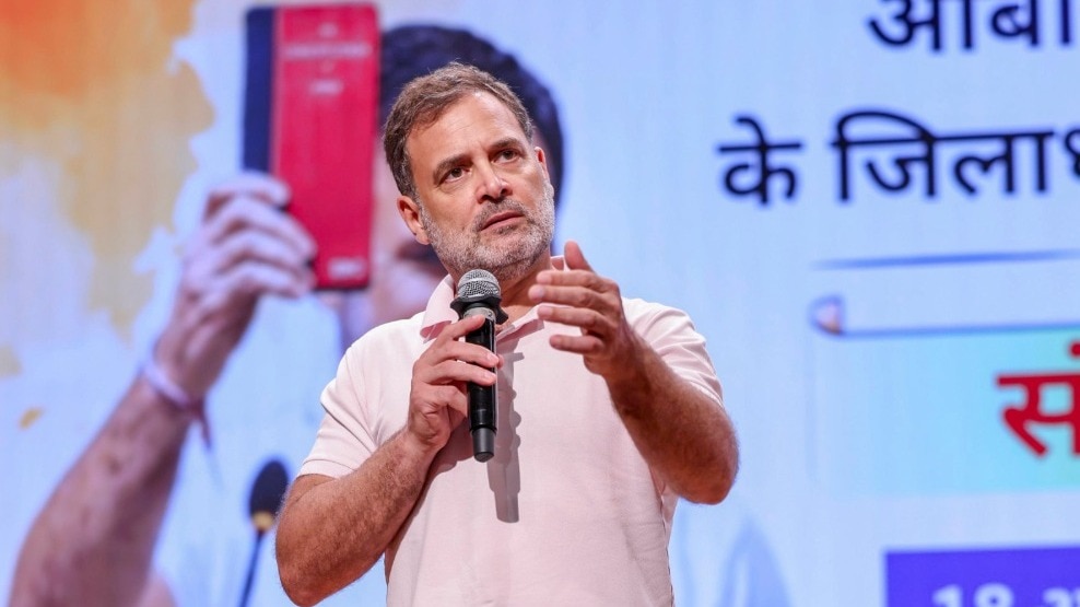 कांग्रेस सांसद राहुल गांधी लगातार 'छात्रों की गूंज' कार्यक्रम कर रहे हैं. (Photo- PTI)