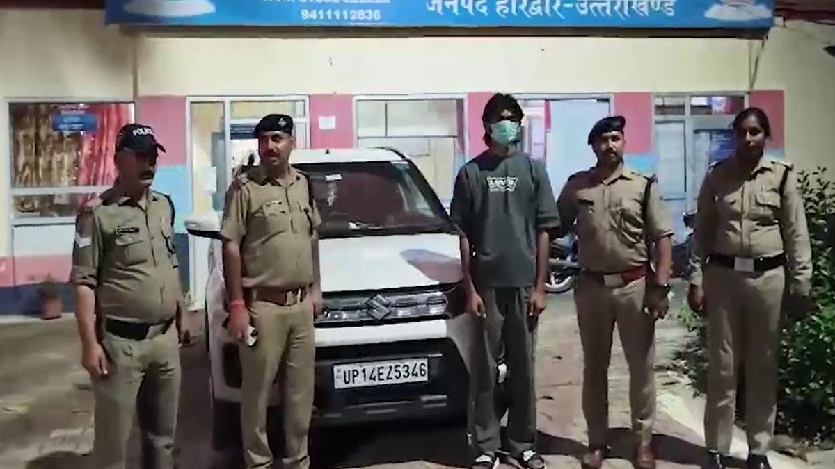 मां की हत्या के आरोप में बेटी और उसका प्रेमी अरेस्ट. (Photo: Screengrab)