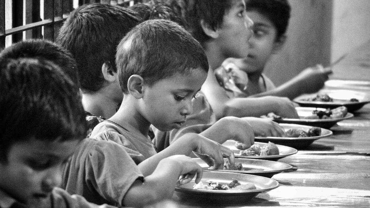 बच्चों की मौत के बाद स्वास्थ्य और पोषण व्यवस्था पर उठे सवाल. (Photo: Representational)