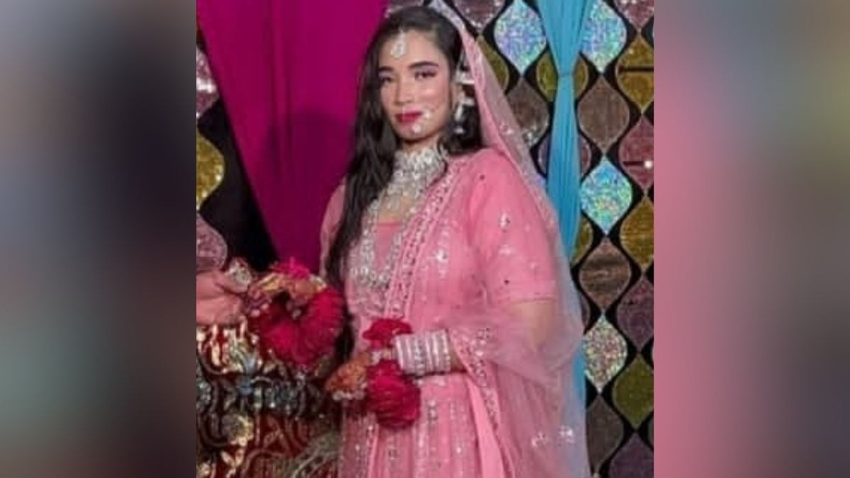 इंदौर के स्वर्ण बाग इलाके की घटना. (Photo: Screengrab)