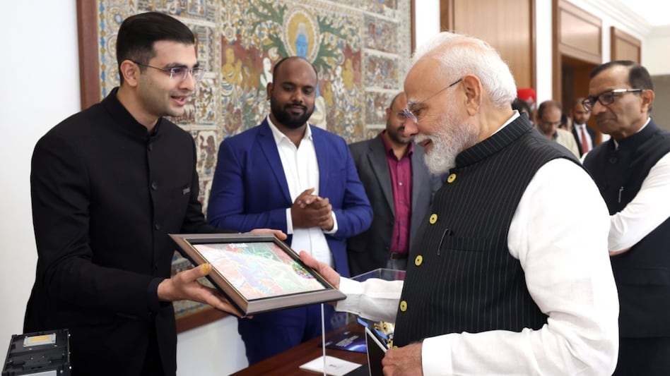 भारत के स्पेस स्टार्टअप्स को PM मोदी का बड़ा संदेश: जोखिम लेने वालों का साथ नहीं छोड़ेगी सरकार भारत के स्पेस स्टार्टअप्स को PM मोदी का बड़ा संदेश: जोखिम लेने वालों का साथ नहीं छोड़ेगी सरकार