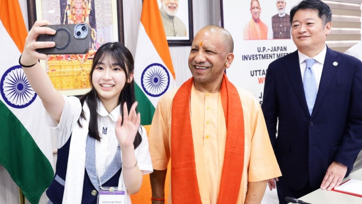 CM Yogi Adityanth, Japanese Student