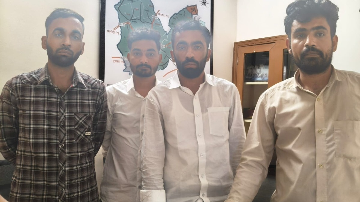 3 लाख कैश-स्कॉर्पियो जब्त.(Photo: Kesha Ram/ITG)