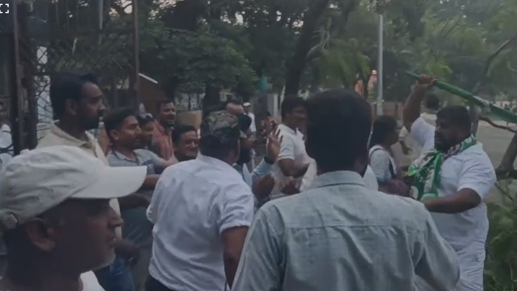 jmm workers have beaten protesters in Giridih.