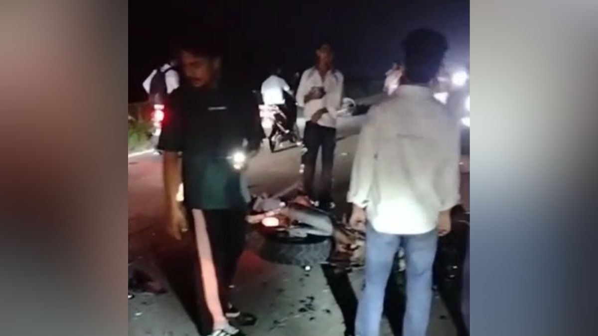 हादसे में छह युवक गंभीर रूप से घायल. (Photo: Screengrab)