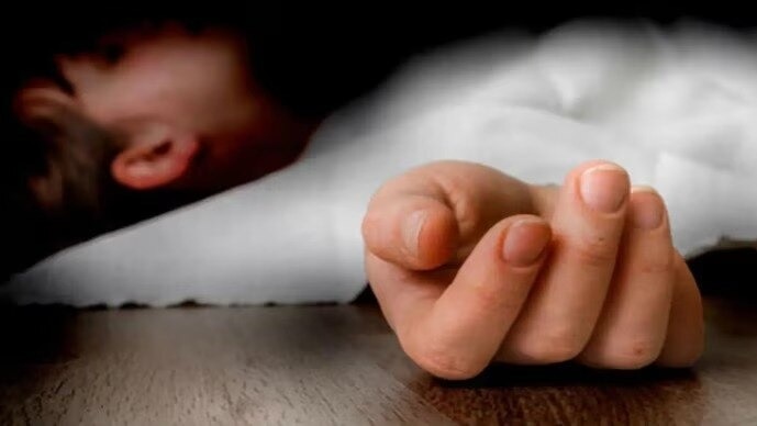 बालकनी से गिरकर मासूम की मौत. (Representative image)