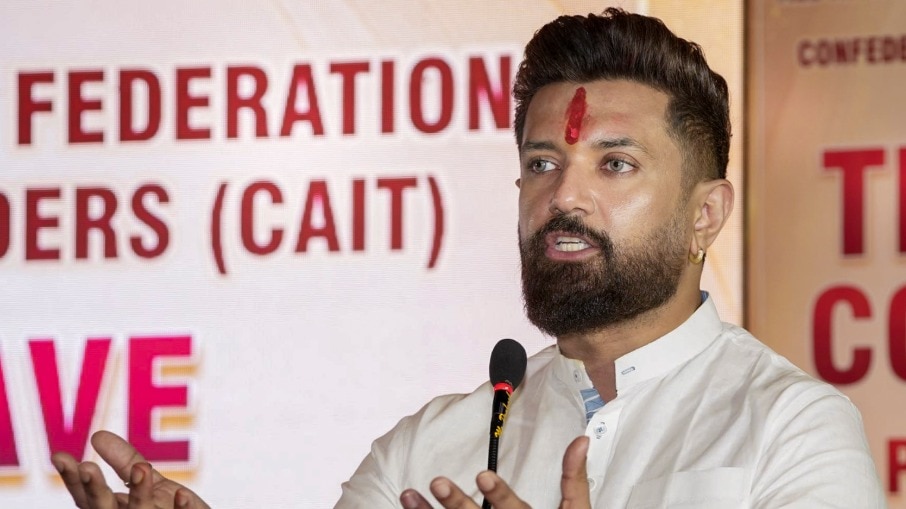 चिराग पासवान ने कहा कि आरक्षण कोई खैरात नहीं, संवैधानिक अधिकार है. (फाइल फोटो: PTI)