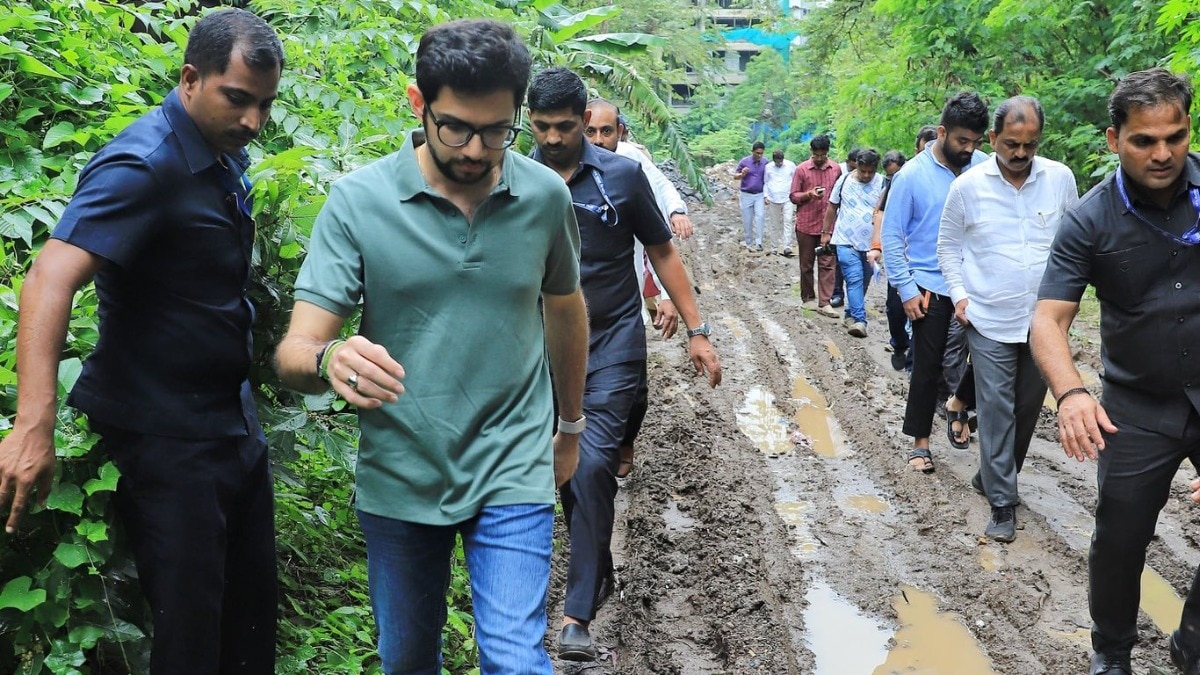  mumbai open grounds protest aaditya thackeray maidan bachao