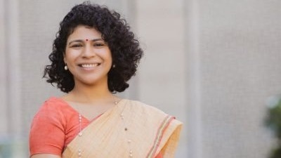 देवीपाटन मंडल की आयुक्त दुर्गा शक्ति नागपाल (File Photo)