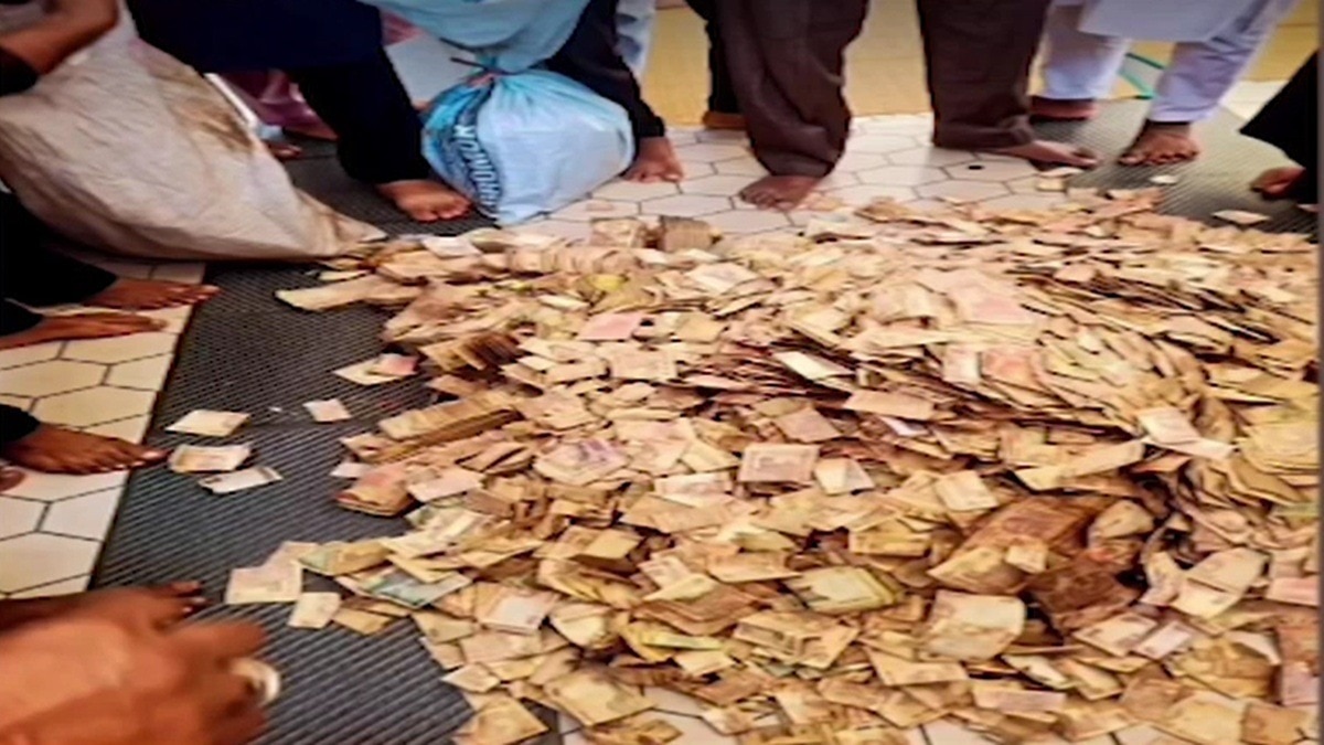 घर में बहन के साथ रह रही थीं हूर उन्निसा. (Photo: Screengrabs)