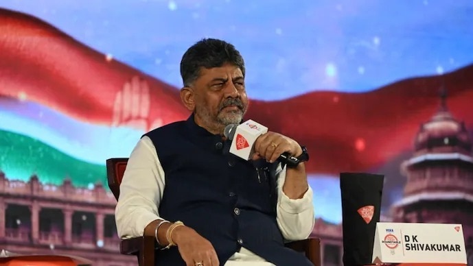 कांग्रेस के फैसले के साथ डीके शिवकुमार (Photo-ITG)