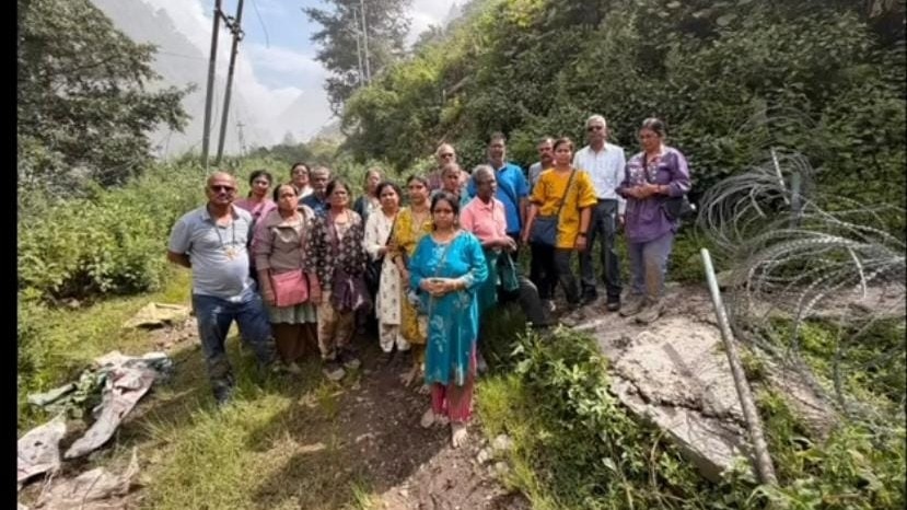 नेपाल में तमिलनाडु के 37 लोग लापता है. वे 13 दिन की ट्रिप पर नेपाल गए थे. (Photo-ITG)