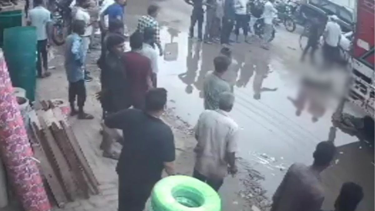 फरीदाबाद के सोहना रोड पर हुआ हादसा. (Photo: Screengrab)