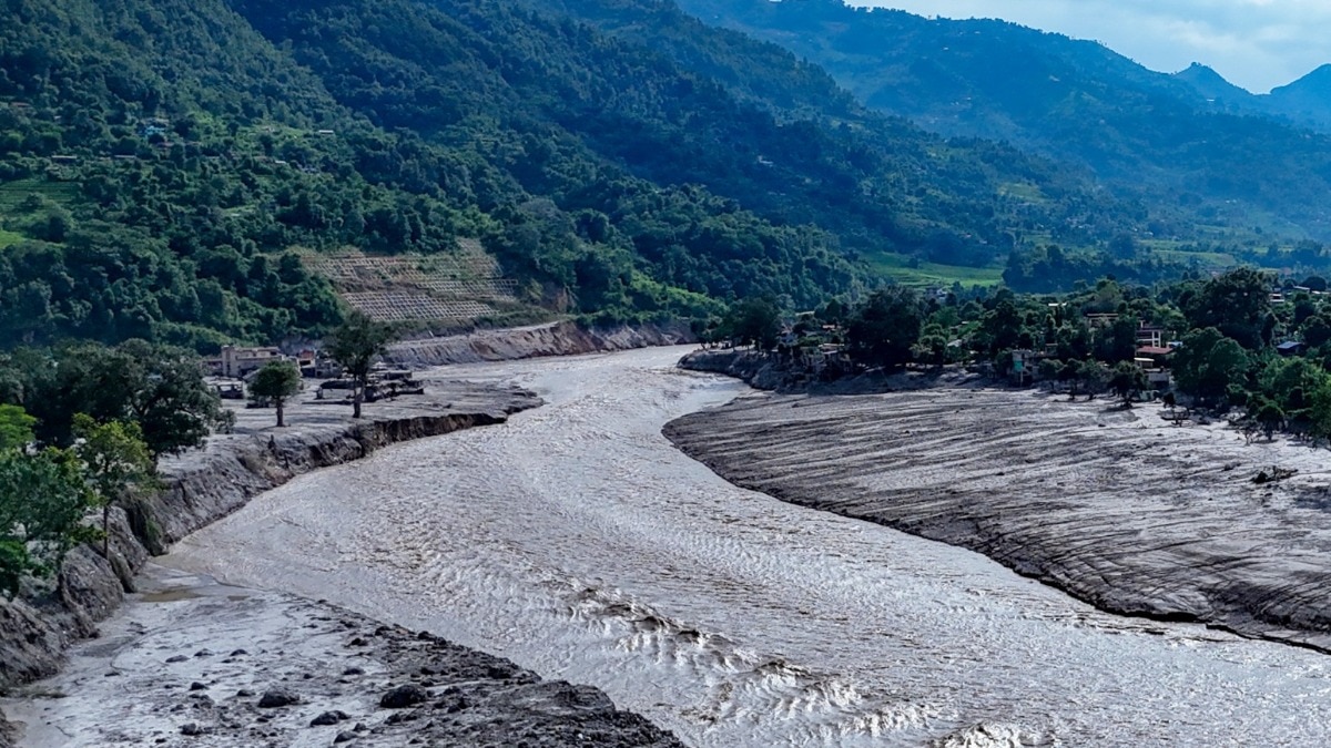 नेपाल बाढ़ के बाद बिहार सरकार अलर्ट (Photo: PTI)