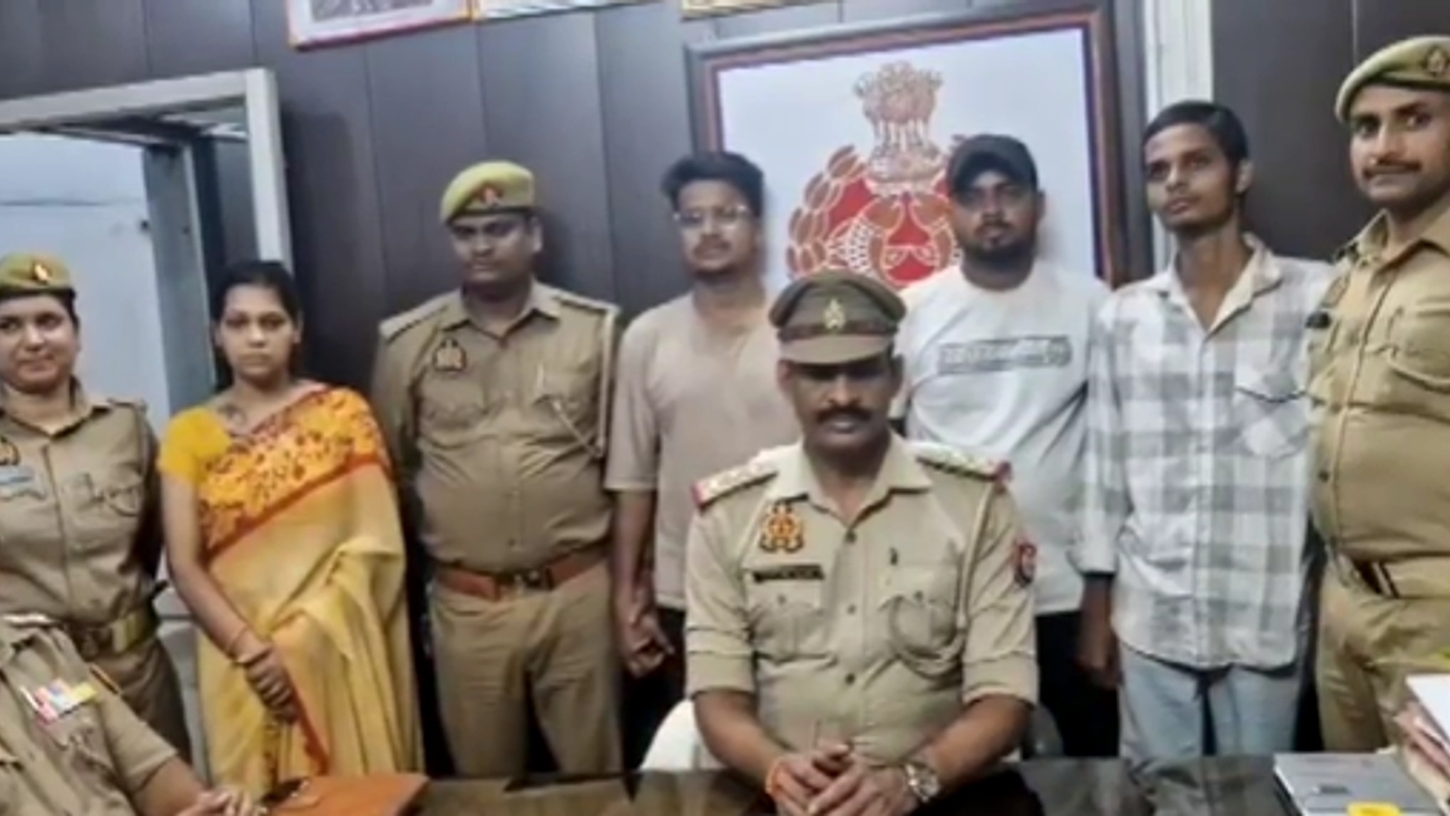 पत्नी-प्रेमी समेत 4 गिरफ्तार.(Photo: Screengrab)