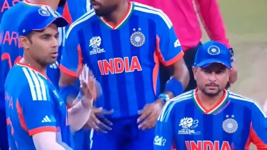 कुलदीप को बॉलिंग नहीं मिली, छूटा कैच... फिर सुर्यकुमार यादव का चढ़ा पारा, अब खुला राज