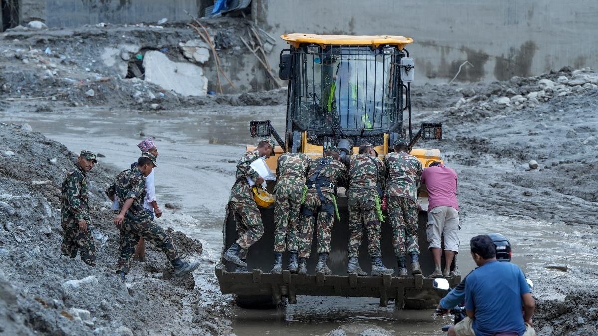 नेपाल बाढ़ (Photo: PTI)