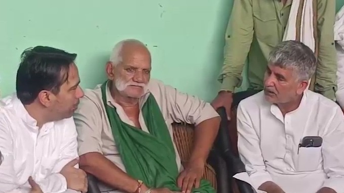 जयंत चौधरी ने की अंकित बाल्यान के परिवार से मुलाकात