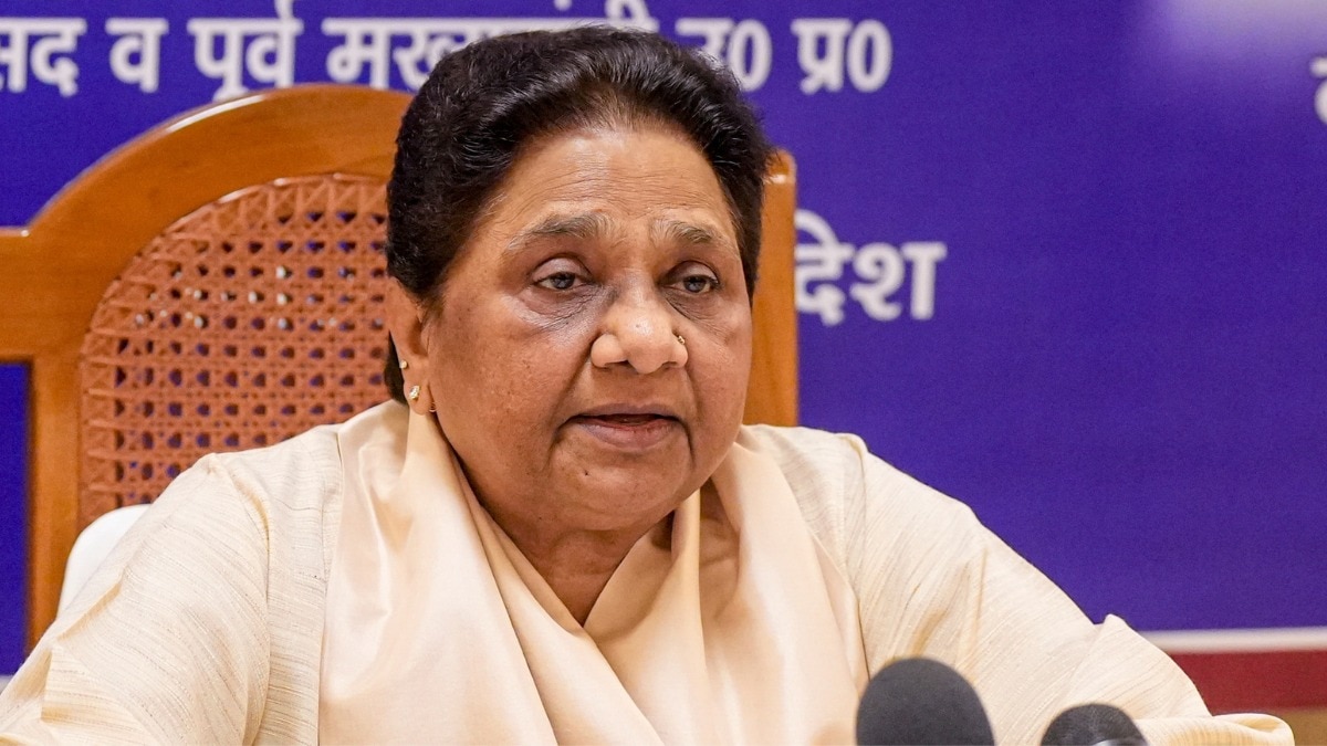 Mayawati criticize up government