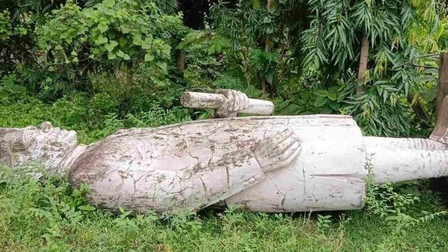 पश्चिम बंगाल के दुर्गापुर में जंगल से बरामद हुई थी पूर्व पीएम पंडित नेहरू की मूर्ति
