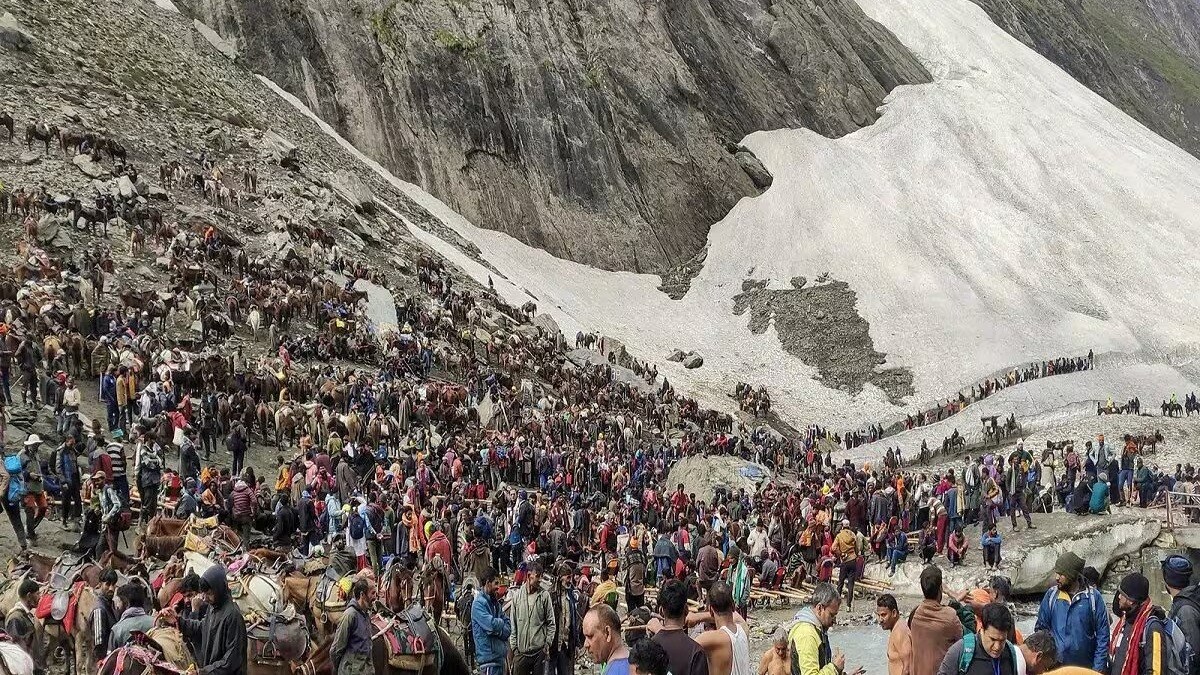 अमरनाथ यात्रा 3 जुलाई से चल रही है. (Photo- PTI)