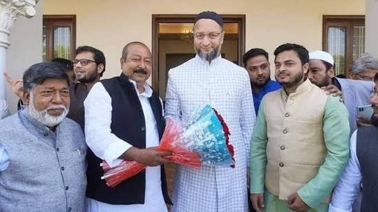 आसिम वकार ओवैसी का साथ छोड़कर कांग्रेस में हुए शामिल (Photo-ITG)