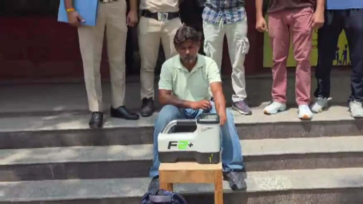 सीसीटीवी फुटेज के जरिए पकड़ा गया आरोपी. (Photo: ITG)