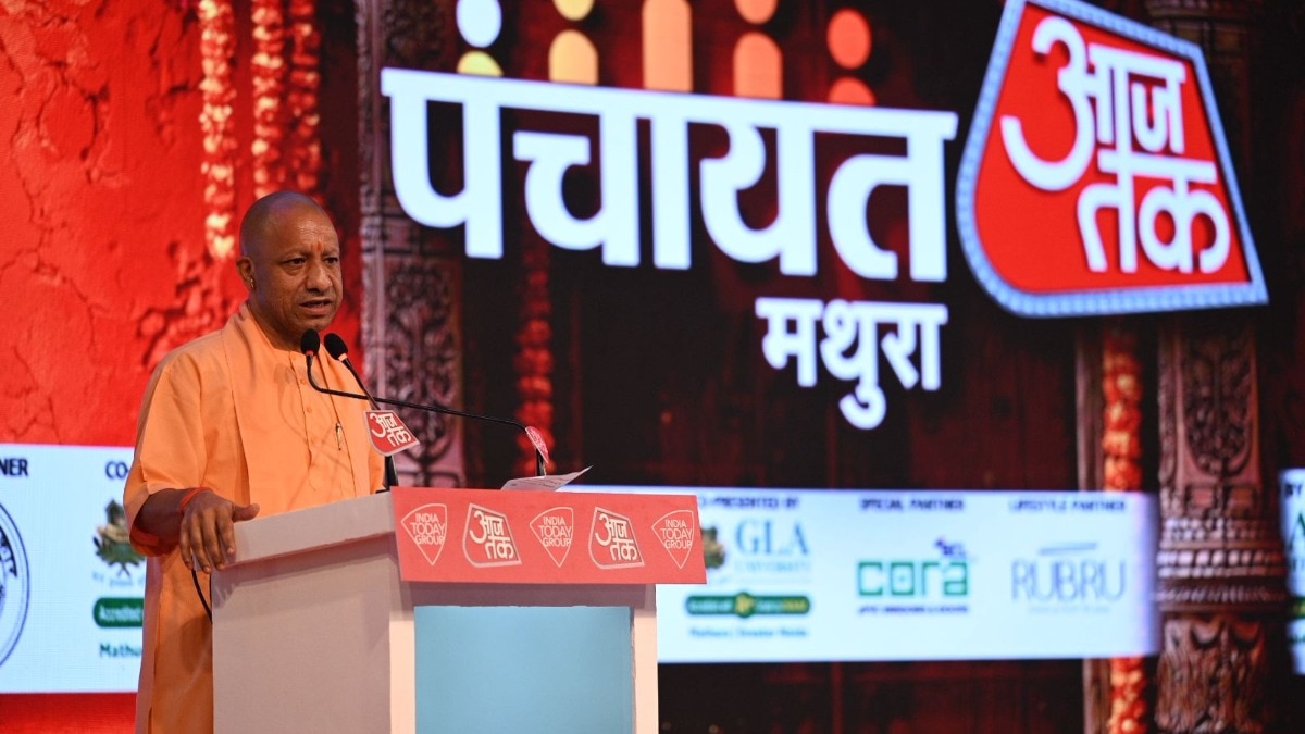 CM योगी ने उत्तर प्रदेश की धार्मिक और सांस्कृतिक विरासत का भी विस्तार से उल्लेख किया. (Photo- Arun Kumar/ITG)