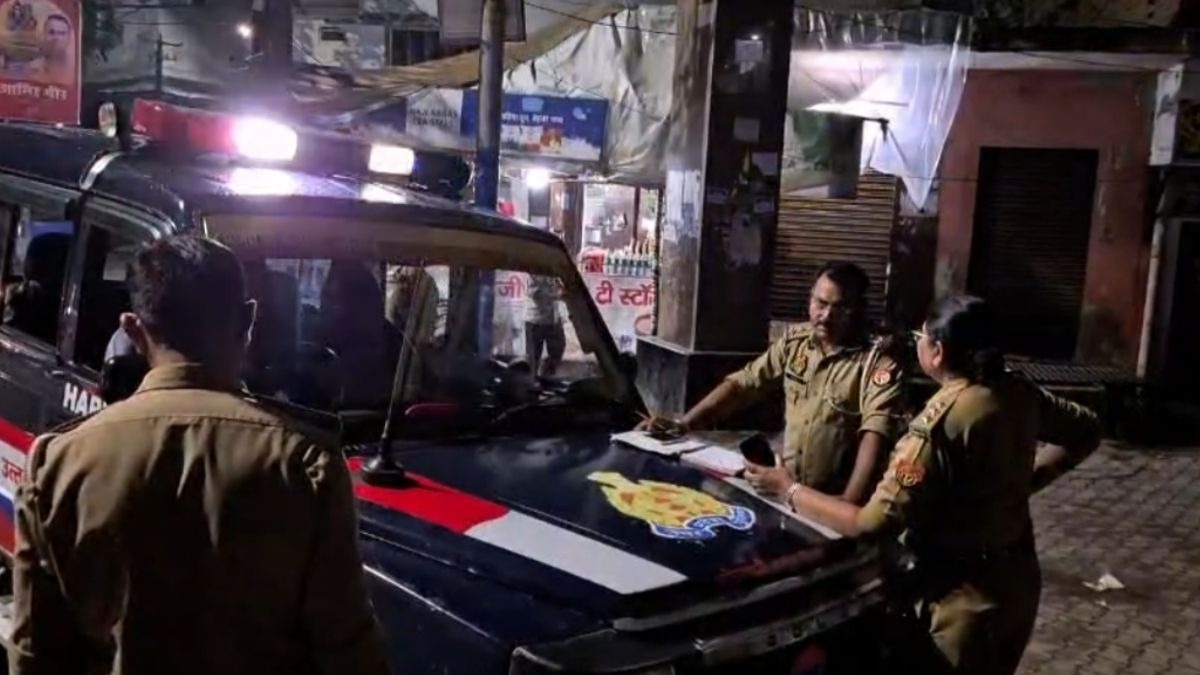 घटना के बाद सीसीटीवी फुटेज खंगाल रही पुलिस. (Photo: ITG)