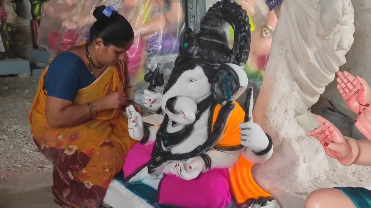 गणेश आगमन को 9 दिन बाकी: भोलेनाथ पैटर्न की मूर्तियों की सबसे ज्यादा मांग, इतनी है कीमत