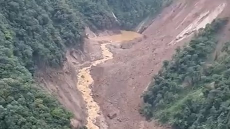 सिक्किम में लैंडस्लाइड के बाद प्रशासन ने अलर्ट जारी किया. (Photo- ITGD)
