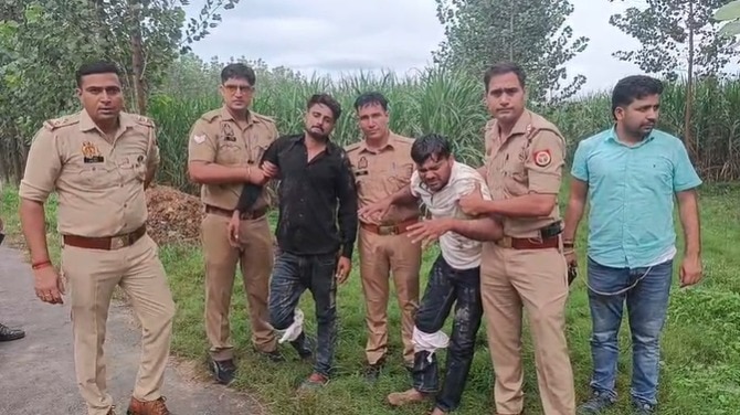 दोनों के पैर में लगी गोली.(Photo: Screengrab)