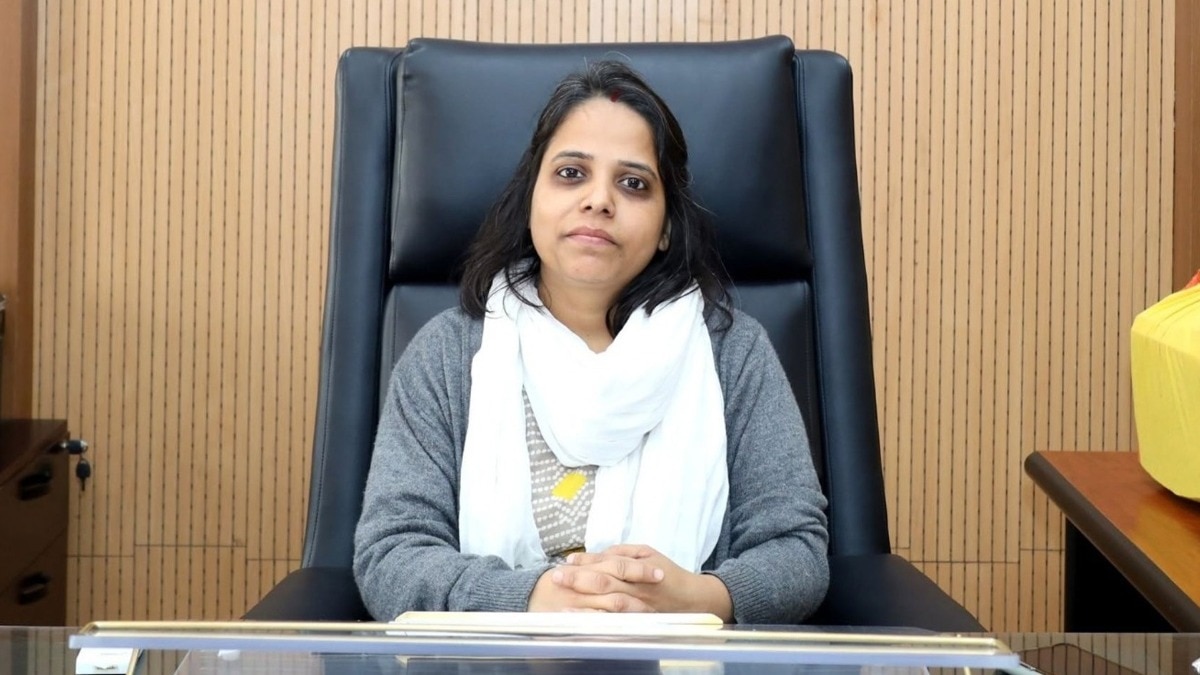  IAS नेहा मारव्या सिंह ने अपने ट्रांसफर पर सवाल उठाए हैं (Photo: ITG)