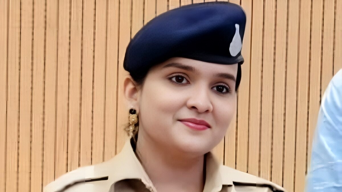 DCP ऑफिस की निकिता जोशी की बहादुरी को सलाम.(Photo:ITG)