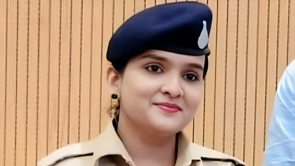 DCP ऑफिस की निकिता जोशी की बहादुरी को सलाम.(Photo:ITG) DCP ऑफिस की निकिता जोशी की बहादुरी को सलाम.(Photo:ITG)