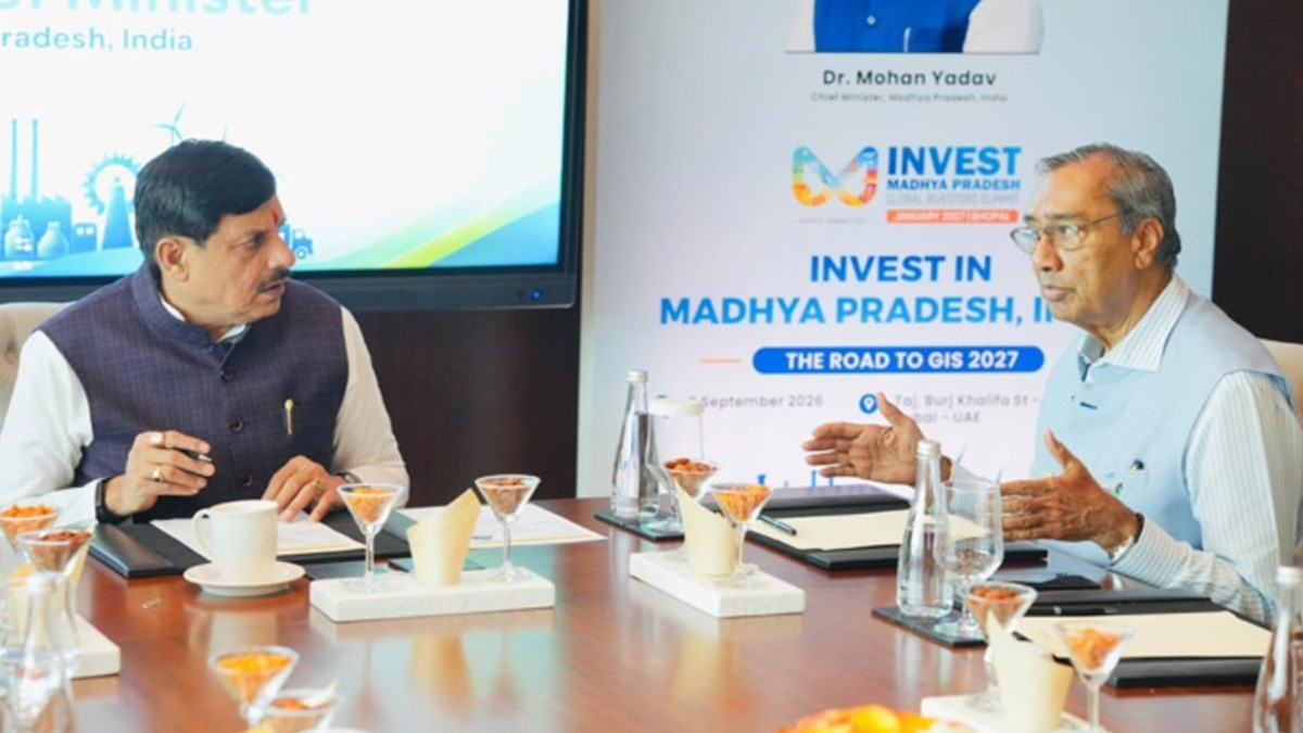 दुबई में CM मोहन यादव की निवेशकों से वन-टू-वन मीटिंग.(Photo:ITG)